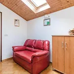 Stunning In Appartement Brseč