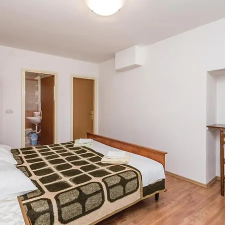 Stunning In Lägenhet *