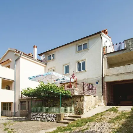 3 Bedroom Awesome In * Brseč